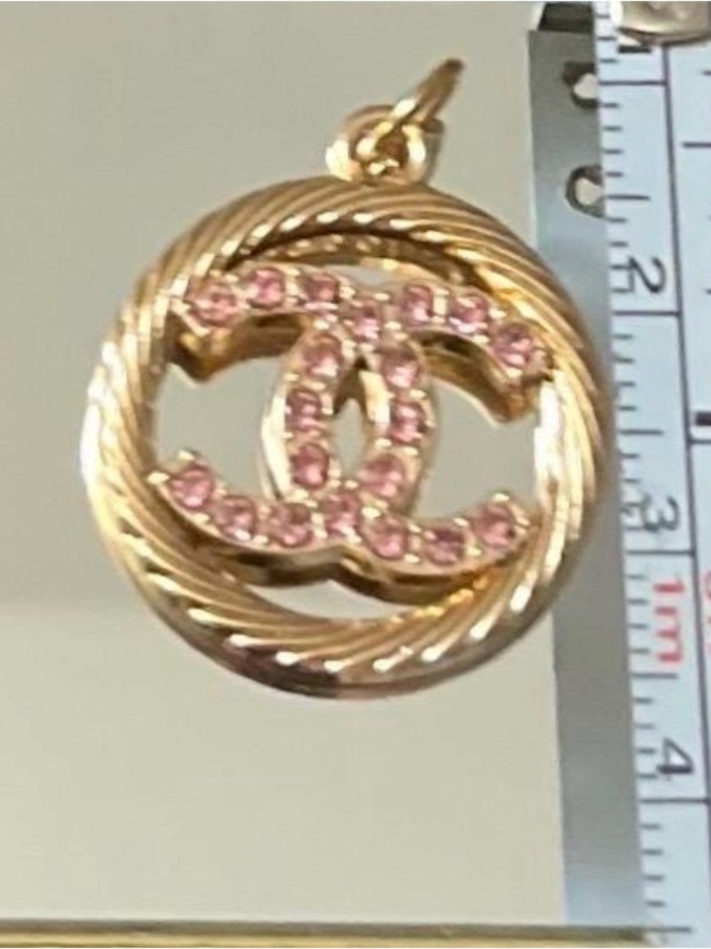 CHANEL Gold-Tone Pendant Necklace with Pink Crystal CC Emblem - Picture 5 of 7